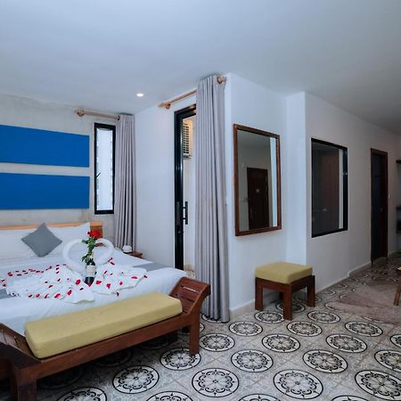 Home Chic Hotel Пном Пен Екстериор снимка