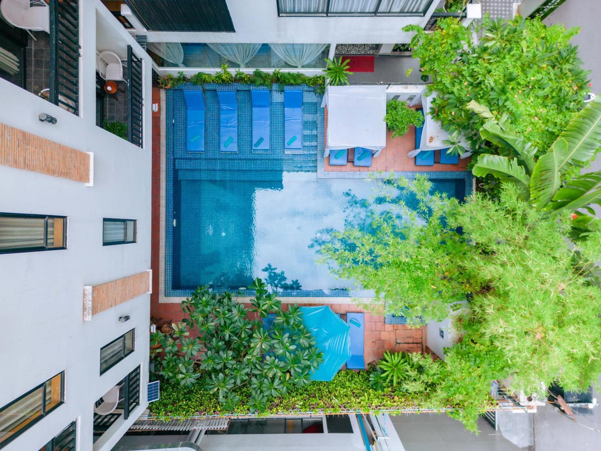 Home Chic Hotel Пном Пен Екстериор снимка