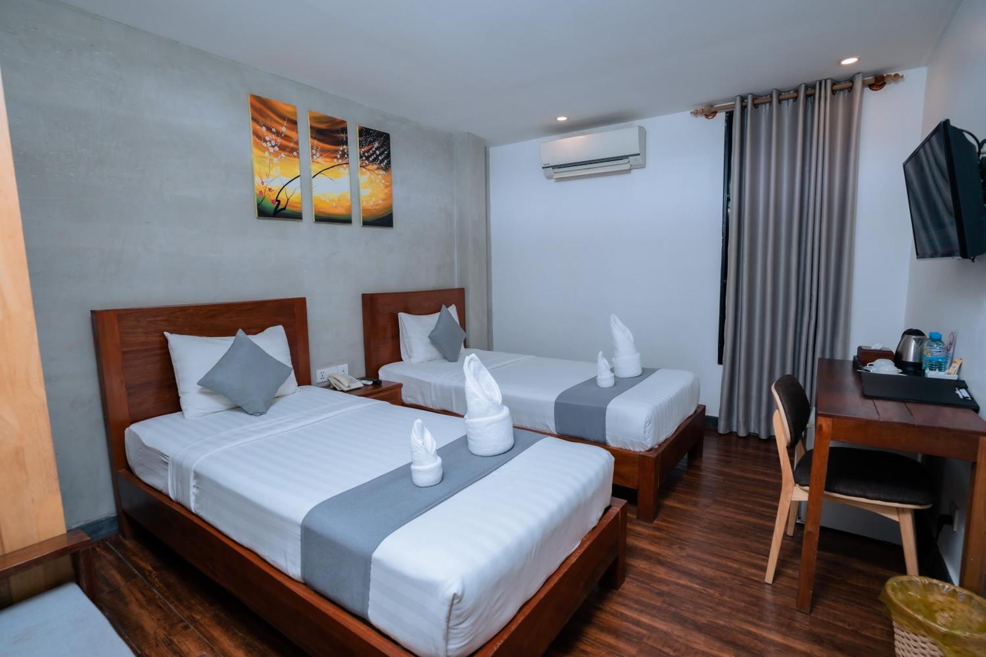 Home Chic Hotel Пном Пен Екстериор снимка