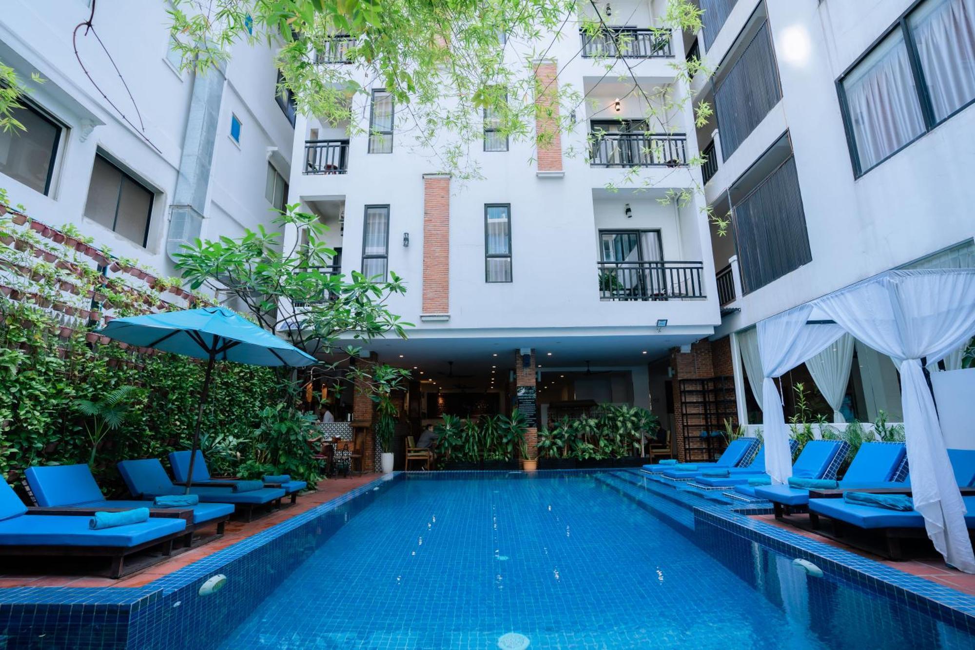 Home Chic Hotel Пном Пен Екстериор снимка