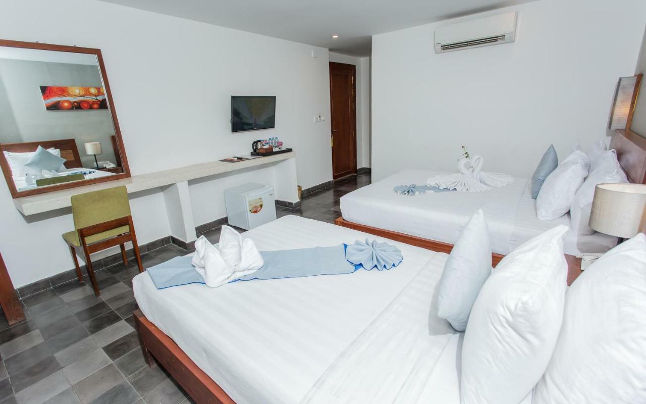 Home Chic Hotel Пном Пен Екстериор снимка