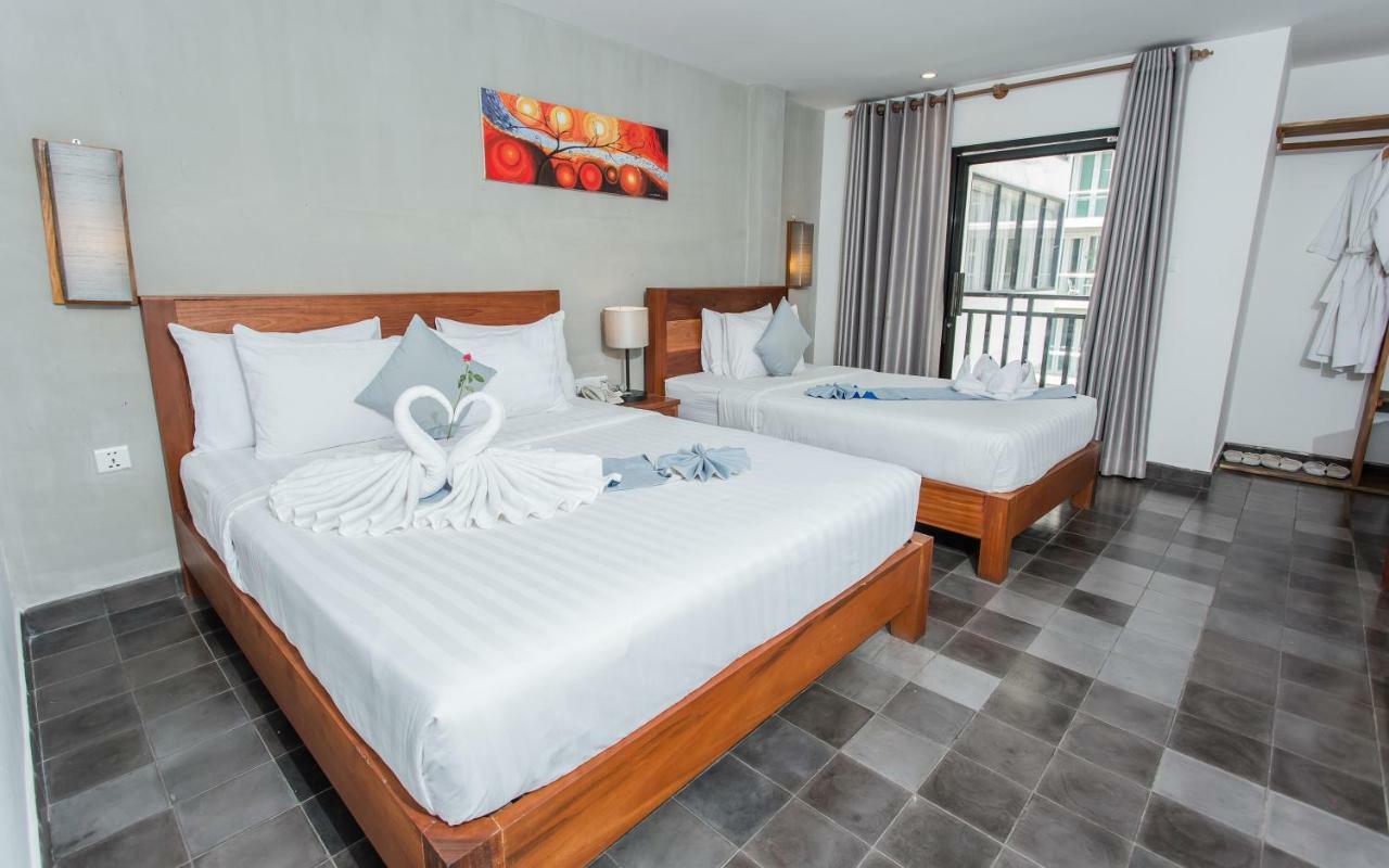 Home Chic Hotel Пном Пен Екстериор снимка